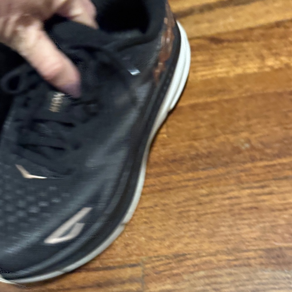 Hoka Clifton 9 Women’s 8 Black/Rose Gold - Picture 4 of 8